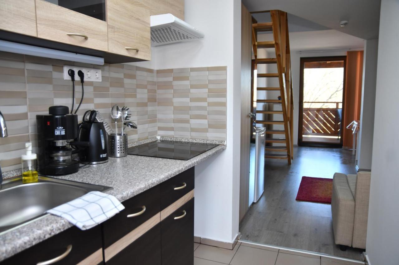 Foeveny Apartmanok Балатонфюзфе Екстер'єр фото