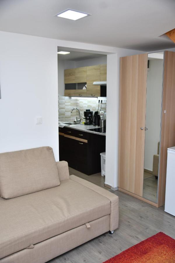 Foeveny Apartmanok Балатонфюзфе Екстер'єр фото