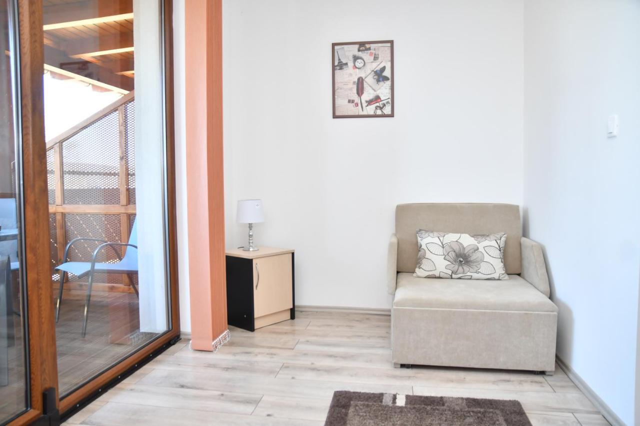 Foeveny Apartmanok Балатонфюзфе Екстер'єр фото